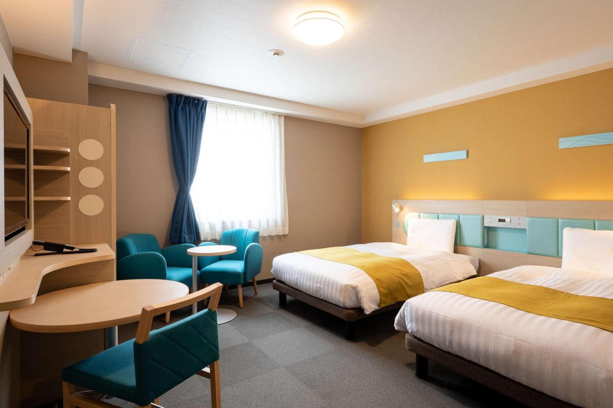Comfort Hotel Kochi Exteriör bild